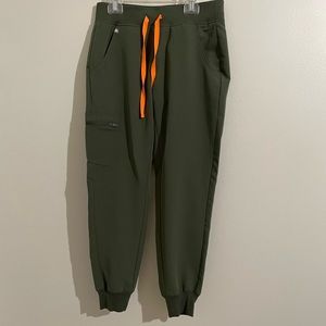 FIGS Zamora jogger XS/P petite extra small moss petite inseam